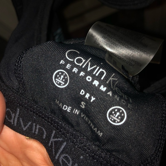 Calvin Klein performance tank - Picture 2 of 2